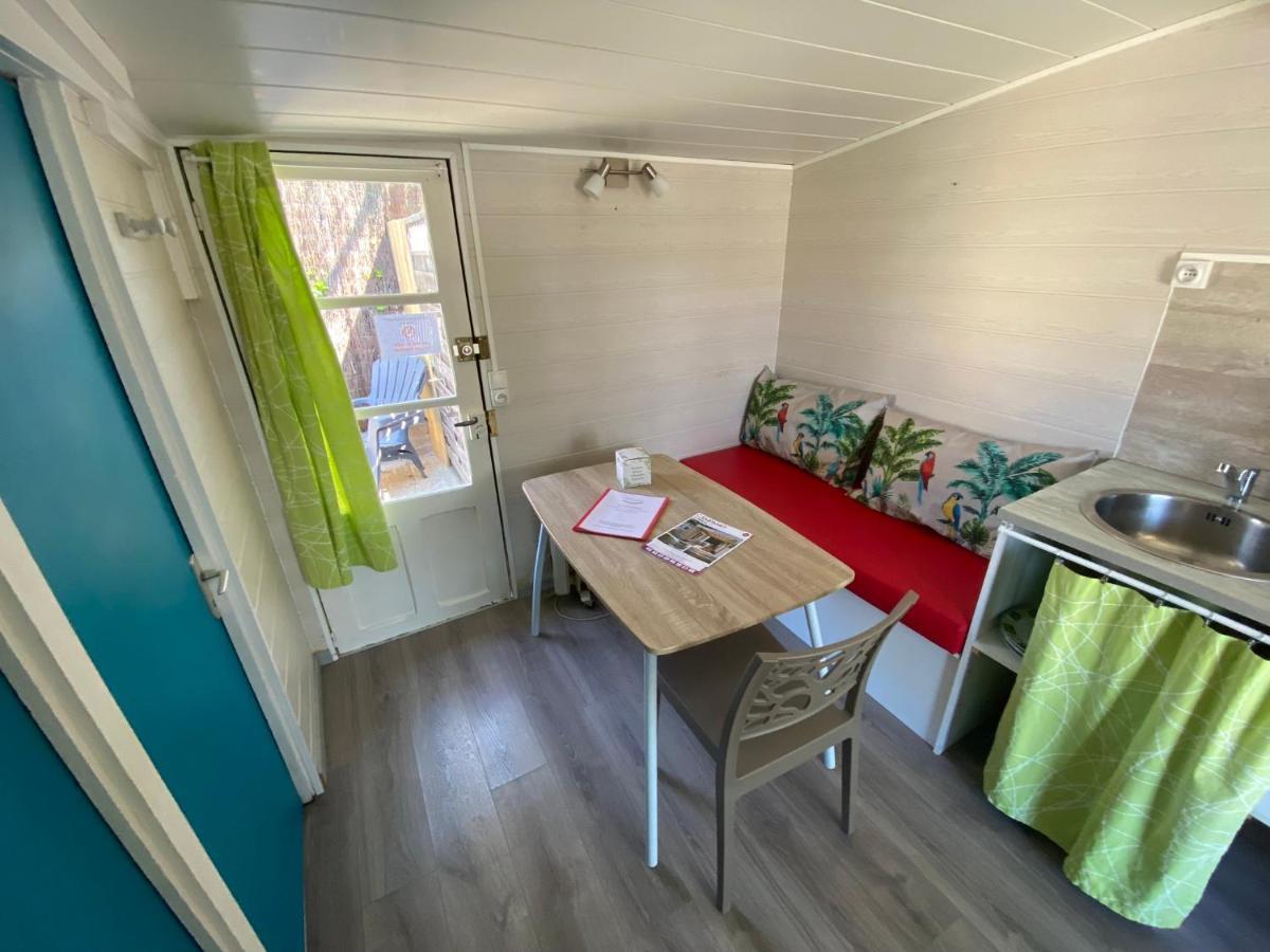 Camping Le Repos แซ็งต์-ปาเลส์-ซูร์-แมร์ ภายนอก รูปภาพ